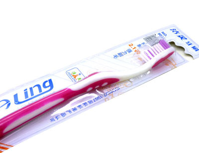 韩式软毛牙刷 柔和清洁，关爱口腔健康